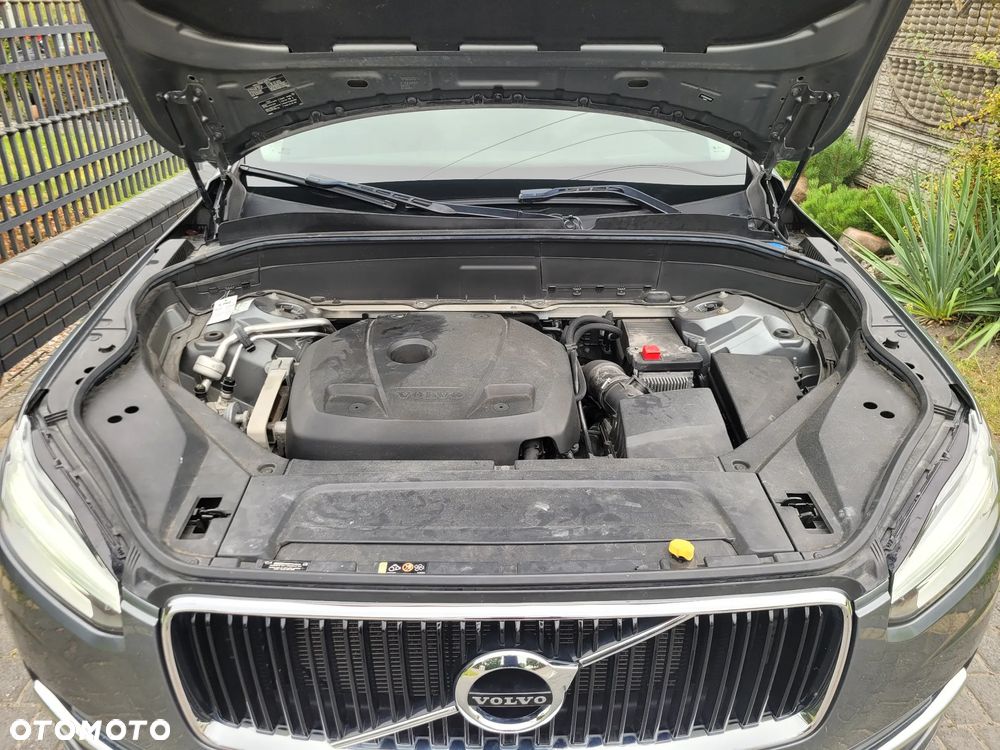 Volvo XC 90 T5 AWD Momentum - 8