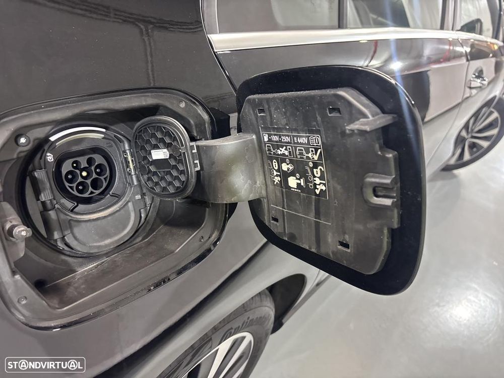 Mercedes-Benz A 250 e Style Plus - 10