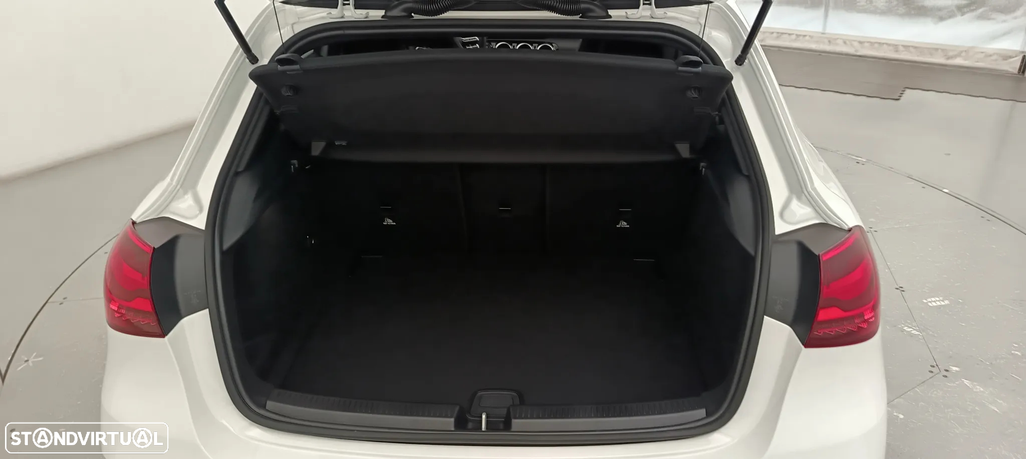 Mercedes-Benz A 180 d - 30