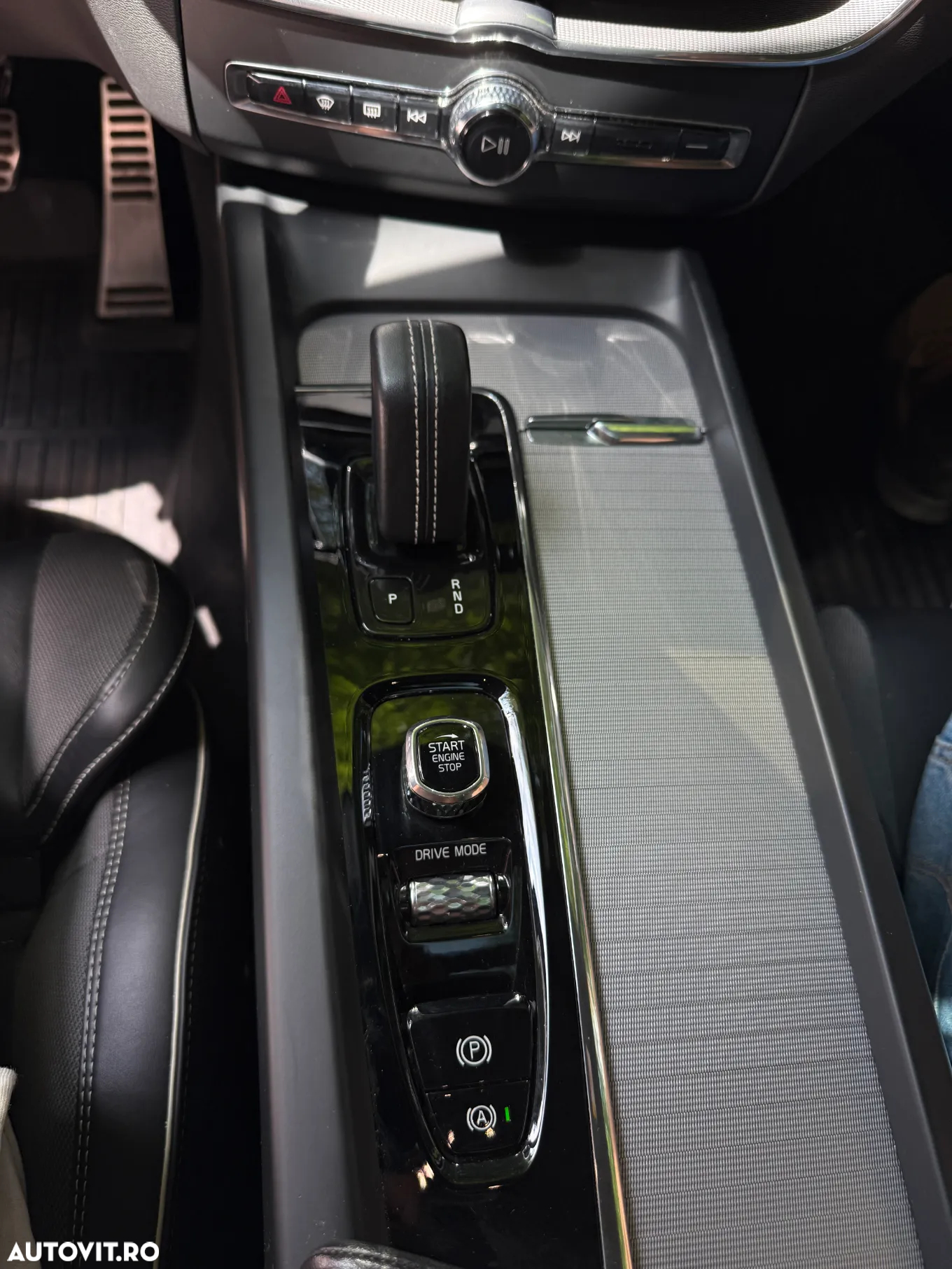 Volvo XC 60 T8 Twin Engine AWD R-Design - 16