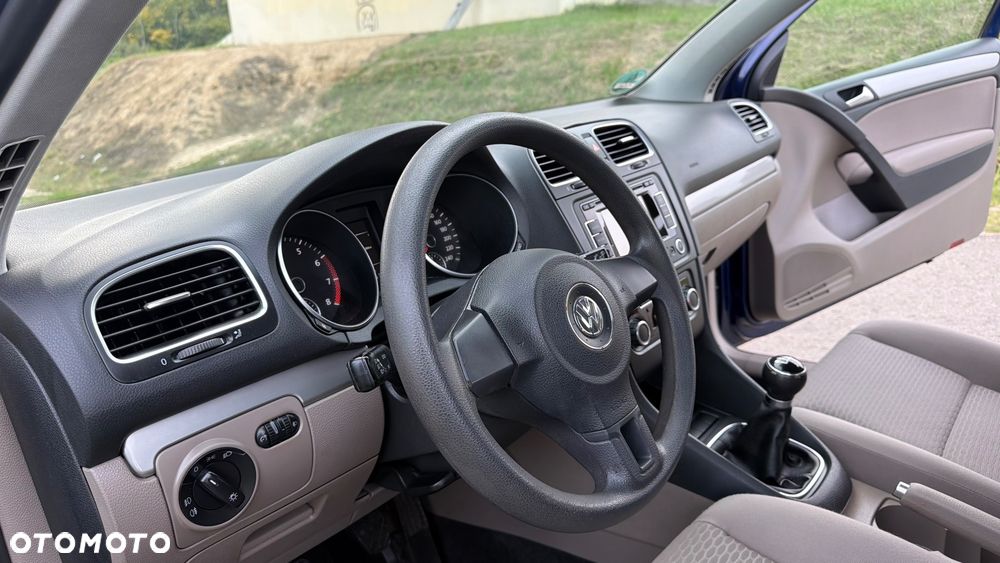 Volkswagen Golf - 19