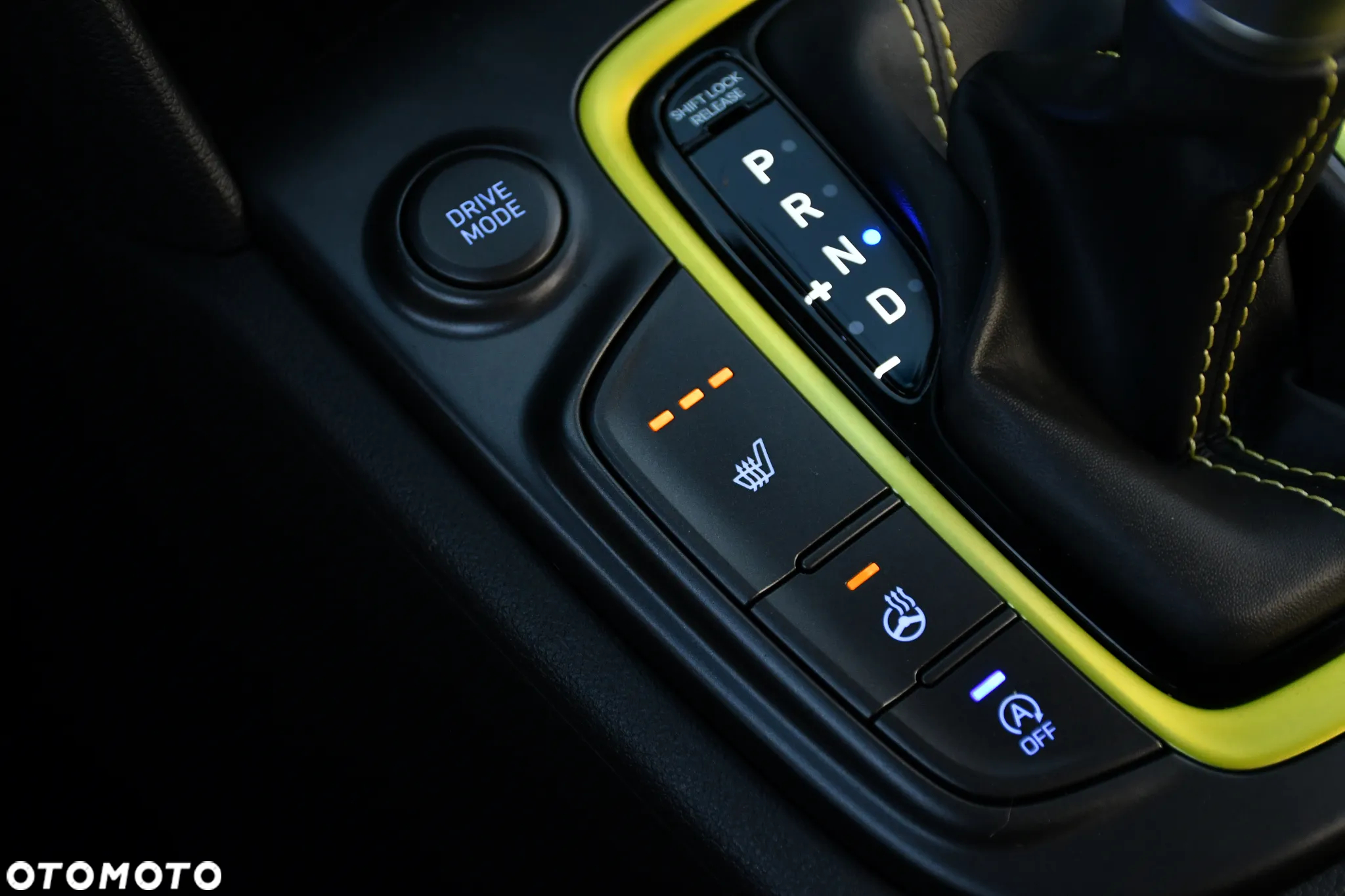 Hyundai Kona 1.6 T-GDI Premium DCT - 38