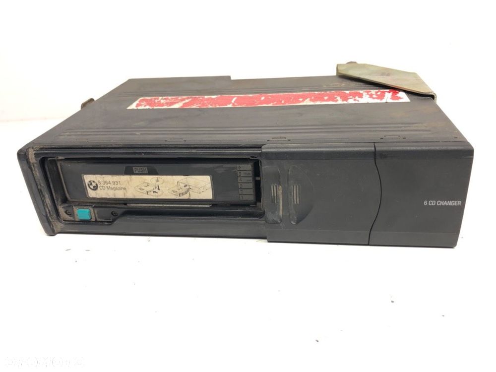 ZMIENIARKA CD  BMW 5 (E39) 1995 - 2003 530 d 142 kW [193 KM] olej napędowy 1998 - 2003 8364931 - 2