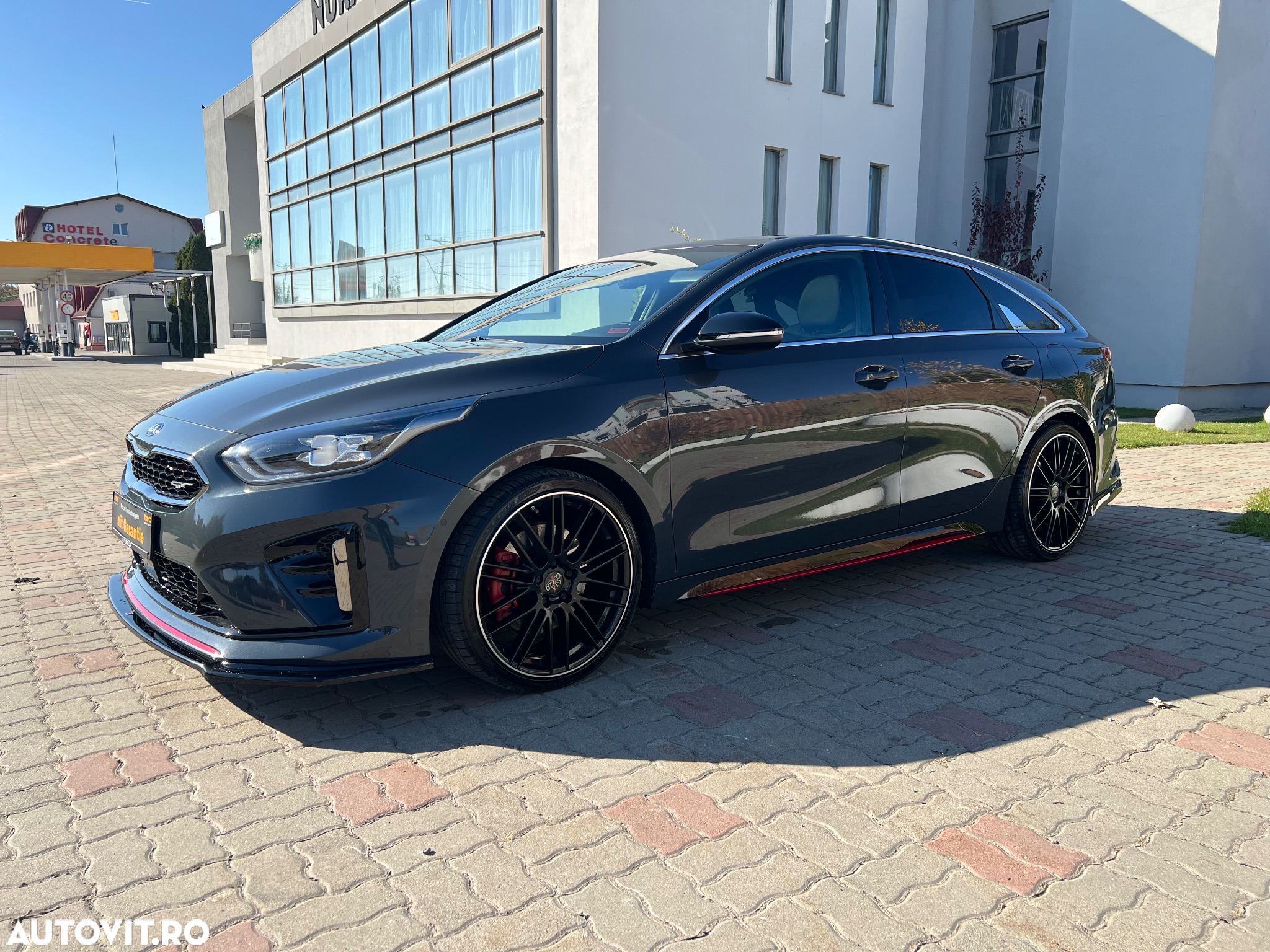 Kia Pro Ceed ProCeed 1.6 T-GDI GT - 2