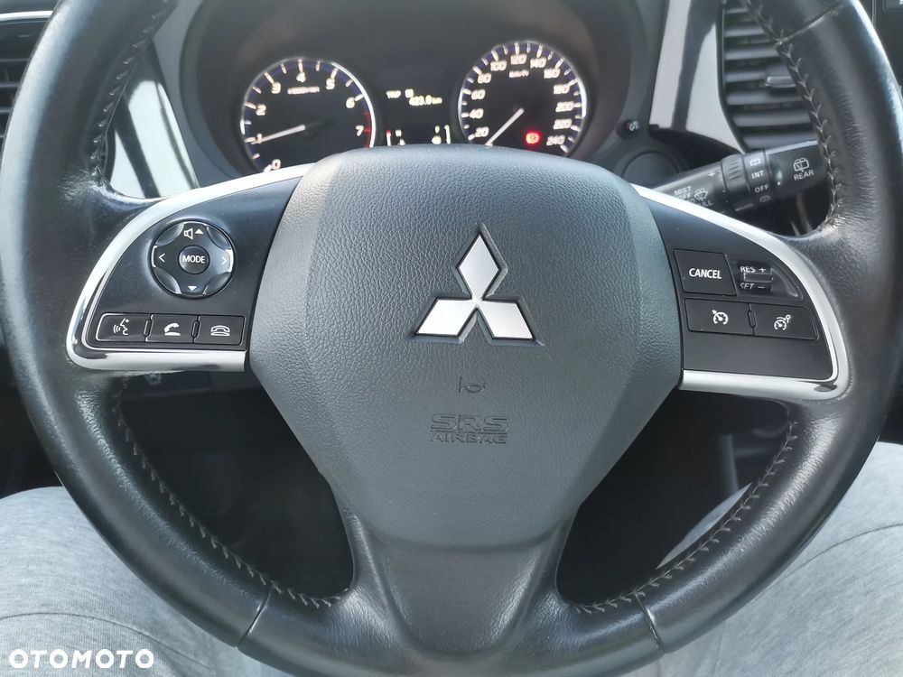 Mitsubishi Outlander 2.0 Intense 2WD - 12