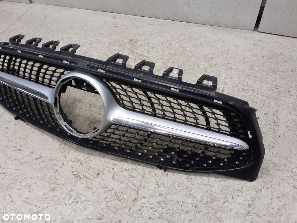 GRILL ATRAPA MERCEDES CLA W118 - 3