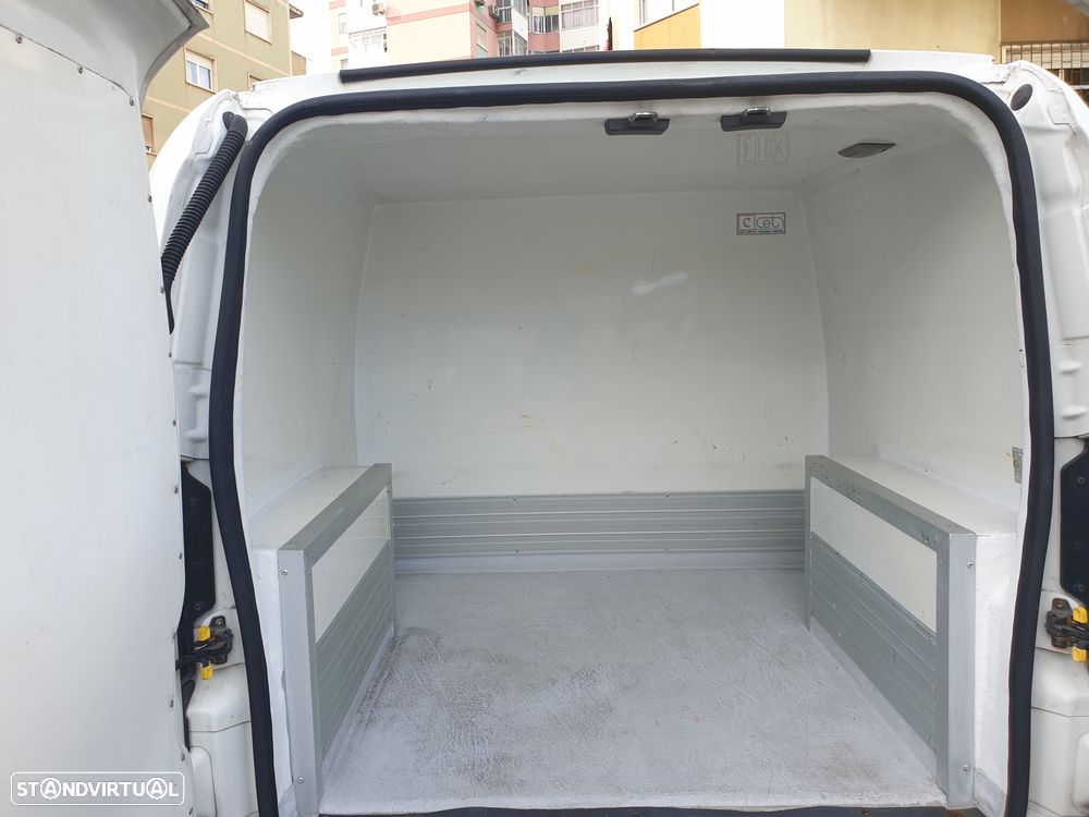 Fiat fiorino caixa isótermica A/C - 4