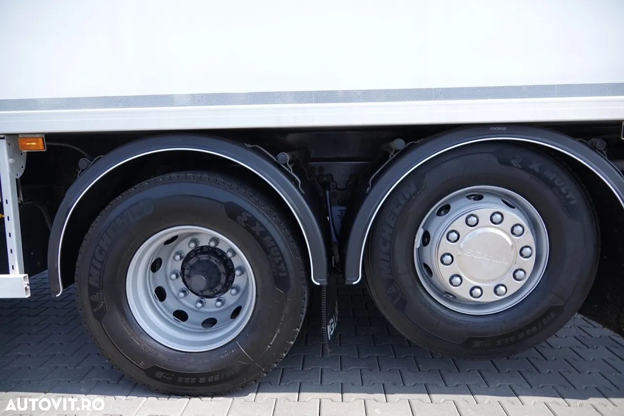 Scania P 410 / TRANSMISIE LA RECE / SLAVE / unitate FRIGO BLOCK / 2X LIFT DE ÎNCĂRCARE / TEMPERATURĂ MULTIMEMBRU DUPĂ CONTRACTUL DE SERVICE GOLDEN / - 26