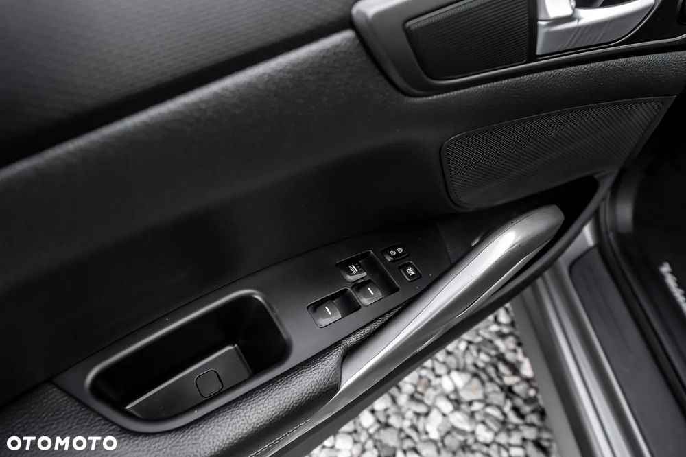 Hyundai Veloster 1.6 Turbo Premium - 25