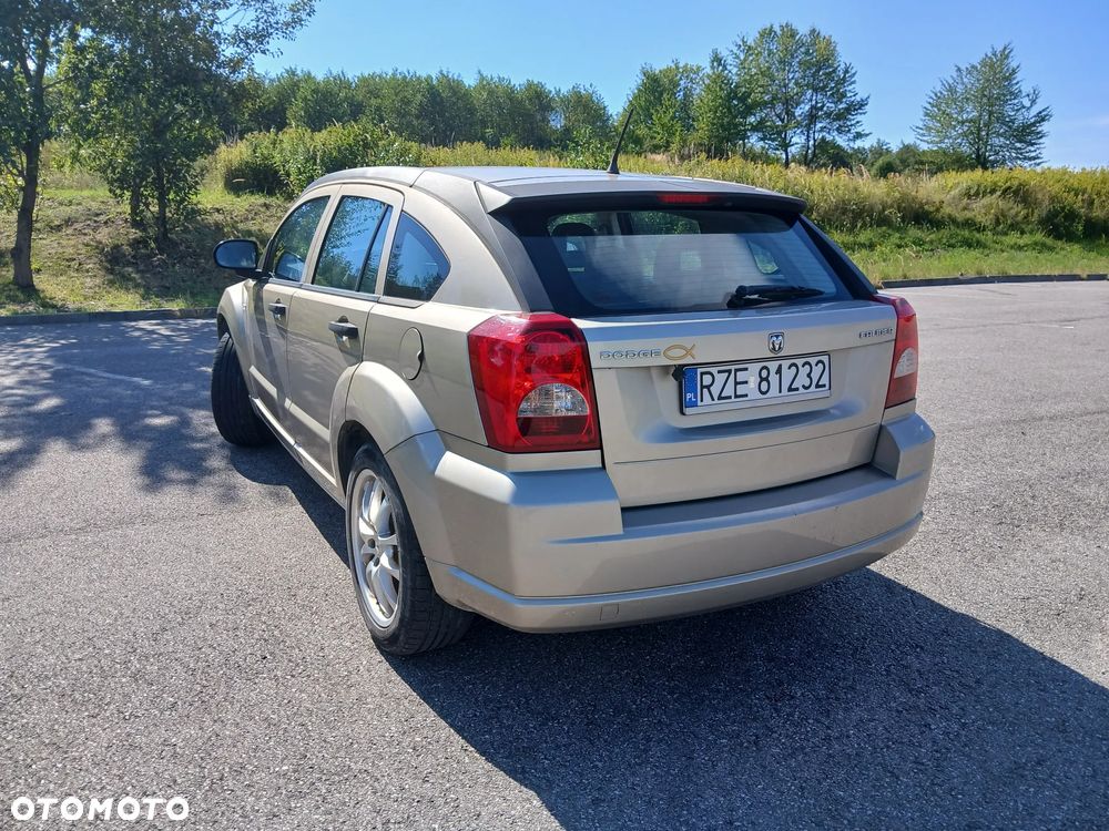 Dodge Caliber - 7
