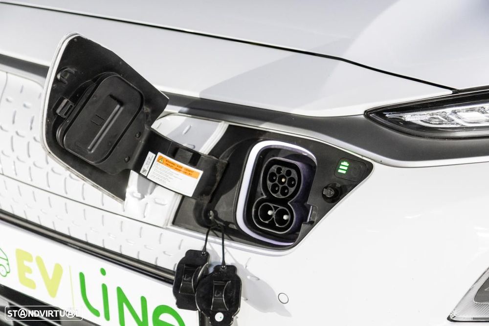 Hyundai Kauai EV 64 kWh Premium - 17