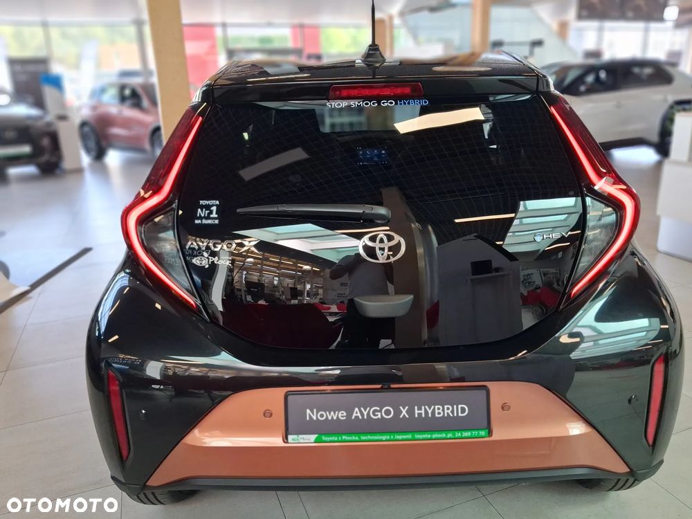 Toyota Aygo X Hybrid 1.5 Style e-CVT - 5