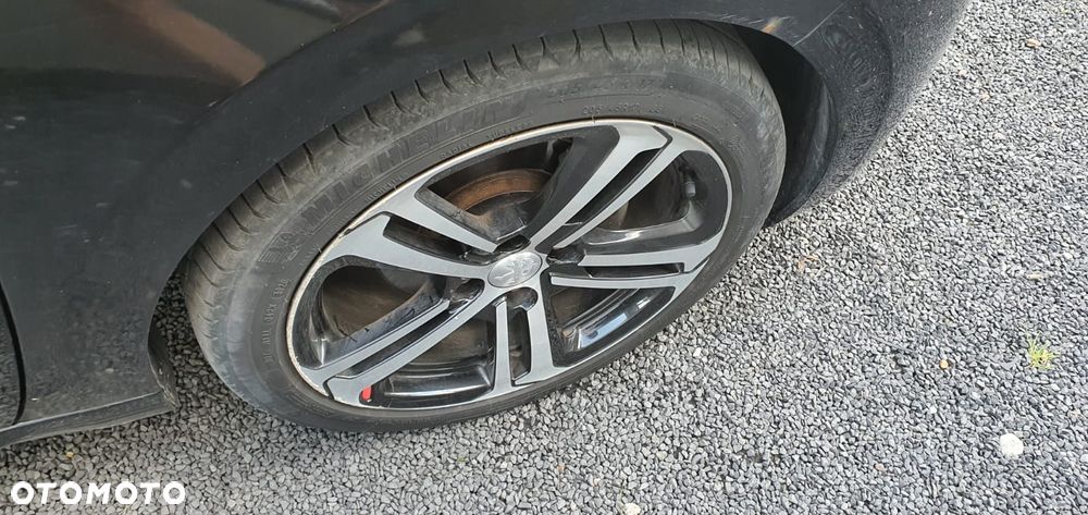 Peugeot 208 Blue-HDi 100 Stop&Start Style - 19