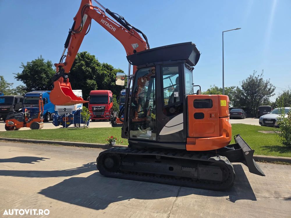 Hitachi ZX85-6, 2022, 2.787h, CUPLA RAPIDA HIDRAULICA+3 cupe NOI, adanc sapare 5m, latime 2,3m, senile cauciuc 80% ok doar 444h deplasare, inst picon pe brate, aer cond, camera spate, scaun incalzit, LAMA NIVELARE, Masa 8,5t, leasing, PROMOTIE 62.900Eur+Tva - 14