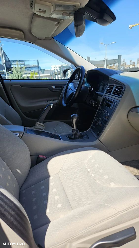 Volvo S60 2.4 D5 Kinetic - 7