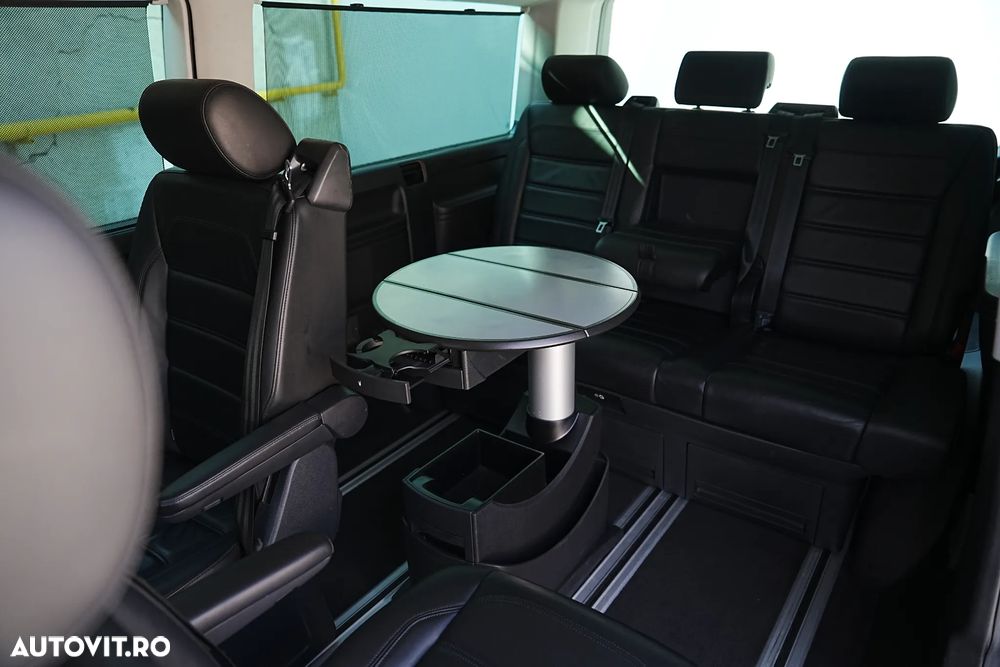 Volkswagen Multivan - 11