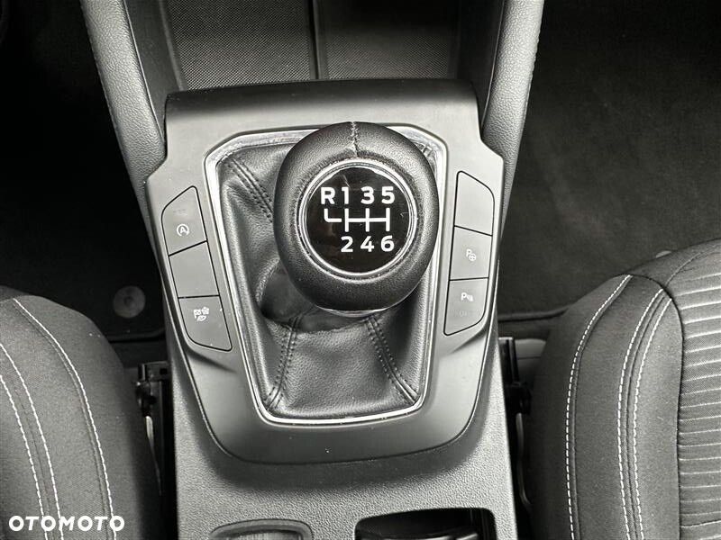 Ford Kuga - 19