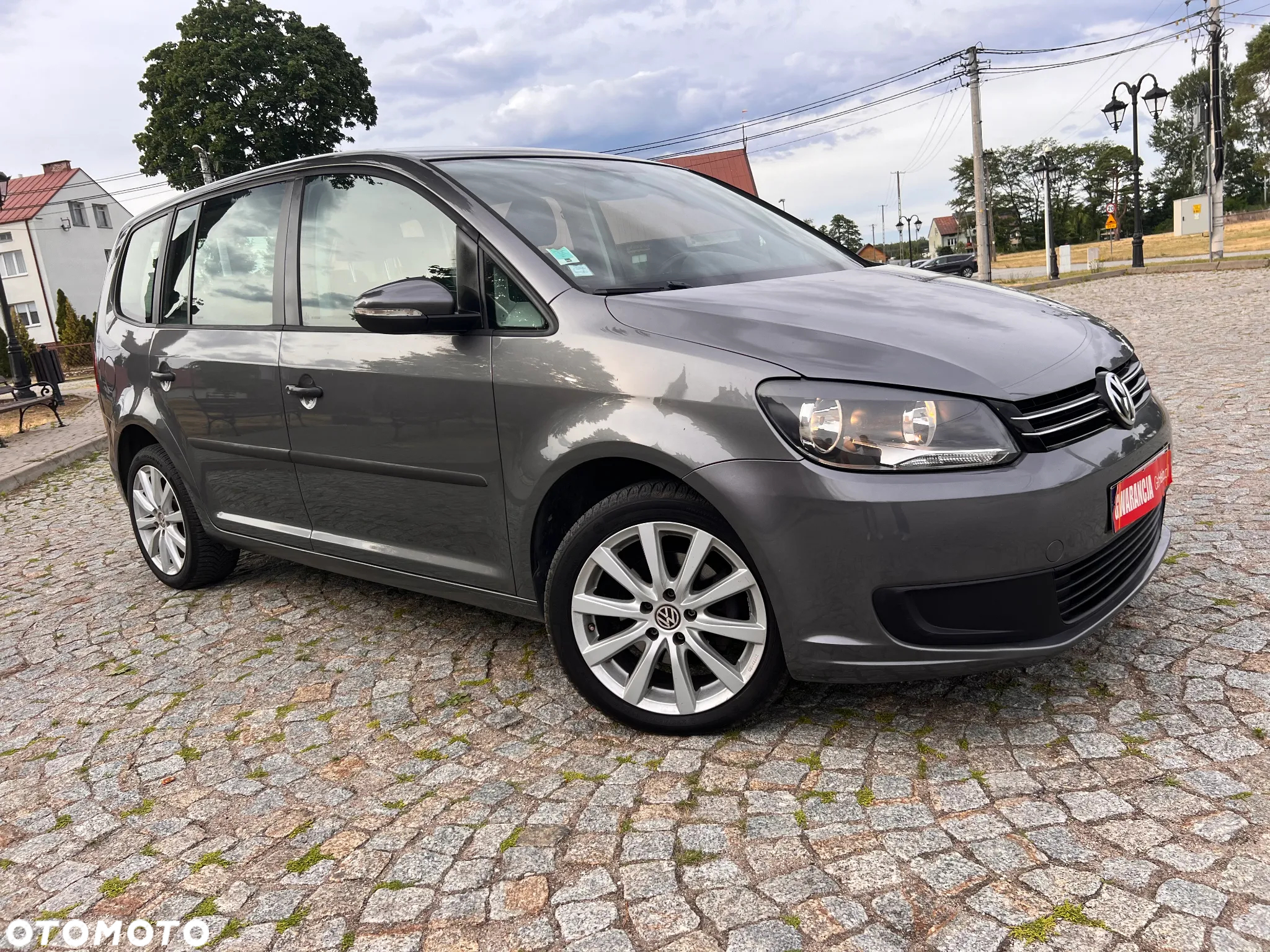 Volkswagen Touran 1.6 TDI DPF Highline - 4