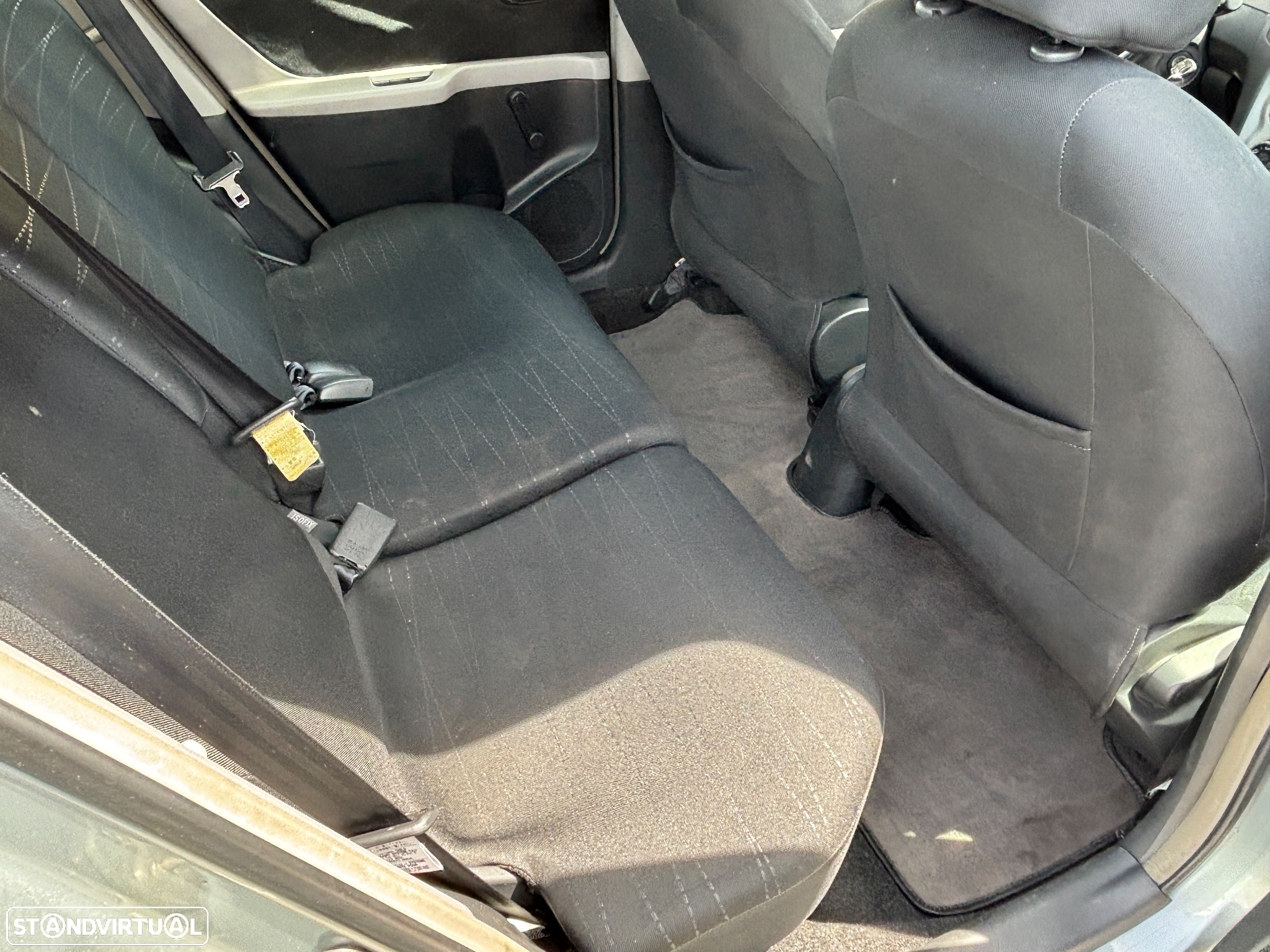 Toyota Yaris 1.0 VVT-i AC Manual - 14