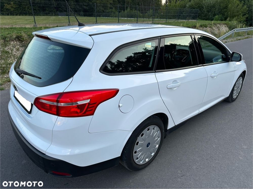 Ford Focus 1.5 TDCi ECOnetic 88g Start-Stopp-System Business - 9