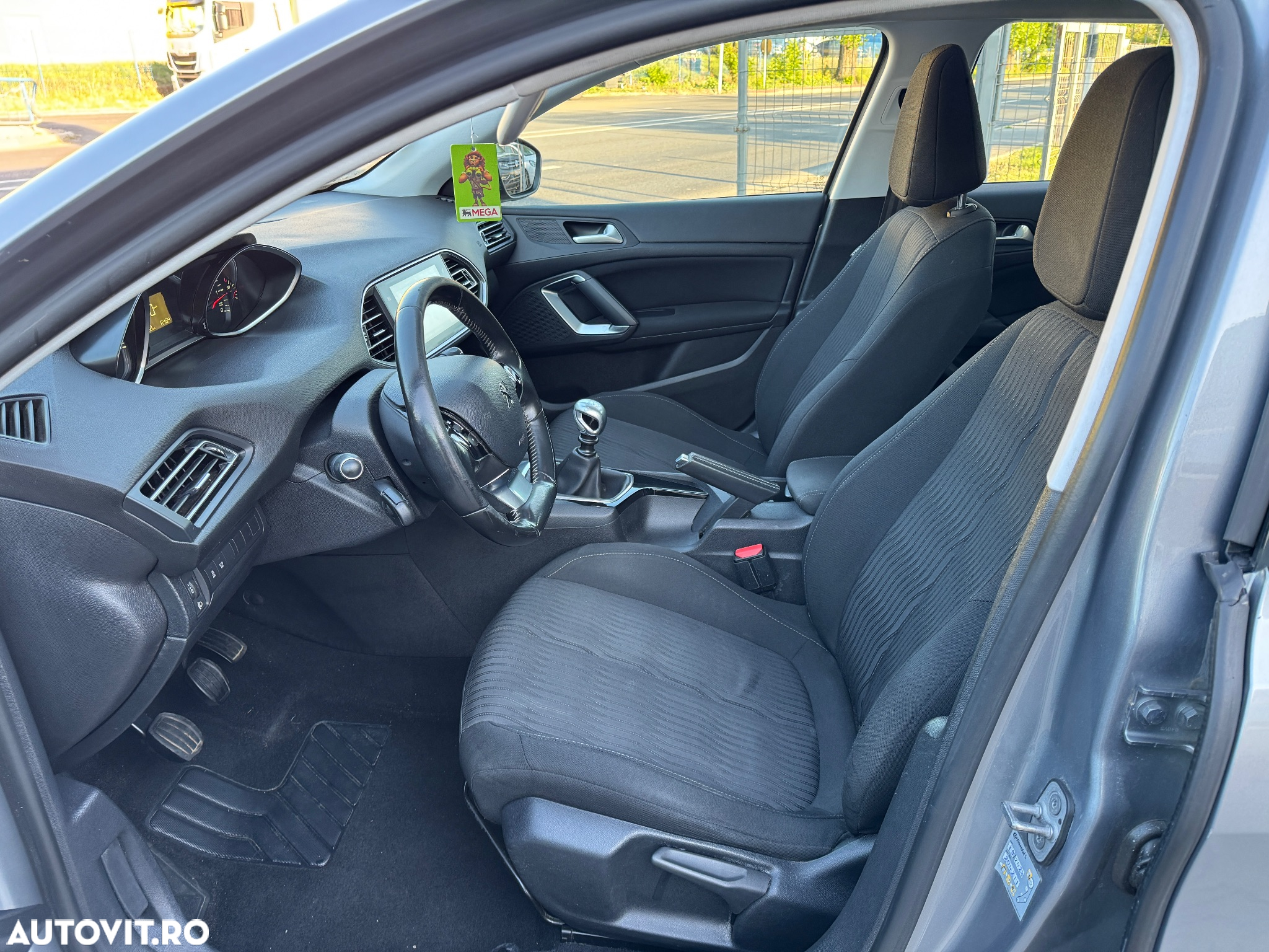 Peugeot 308 SW BlueHDi 120 Stop & Start Business-Line - 35