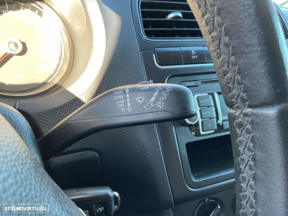 VW Polo 1.6 TDI Confortline BlueMotion - 32