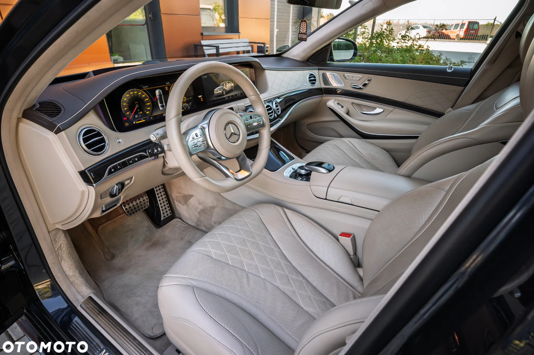 Mercedes-Benz Klasa S 400 d 4-Matic L 9G-TRONIC - 8