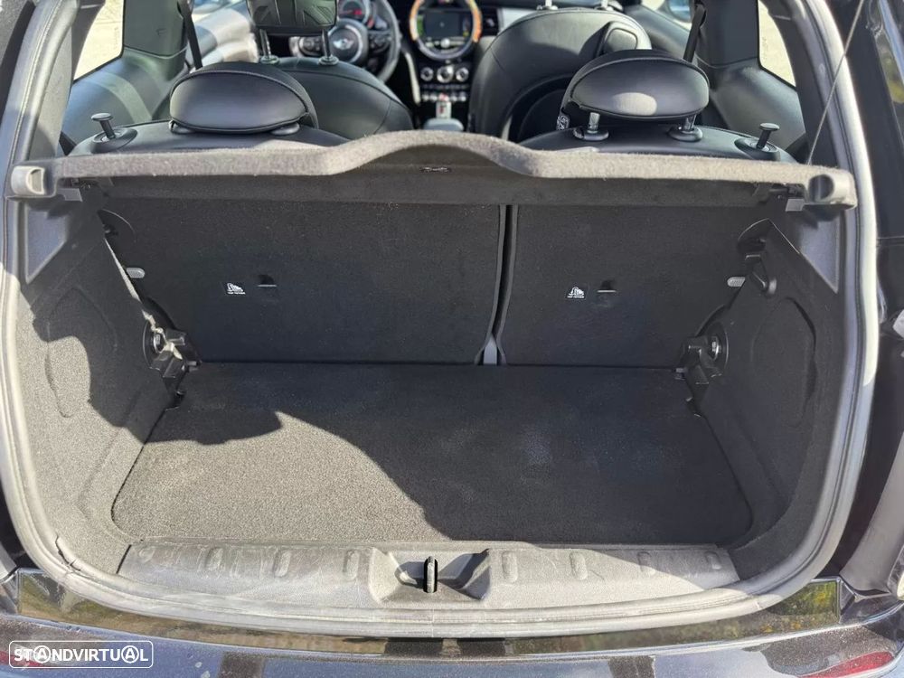 MINI 3 Portas John Cooper Works Plus Auto Desportiva - 26