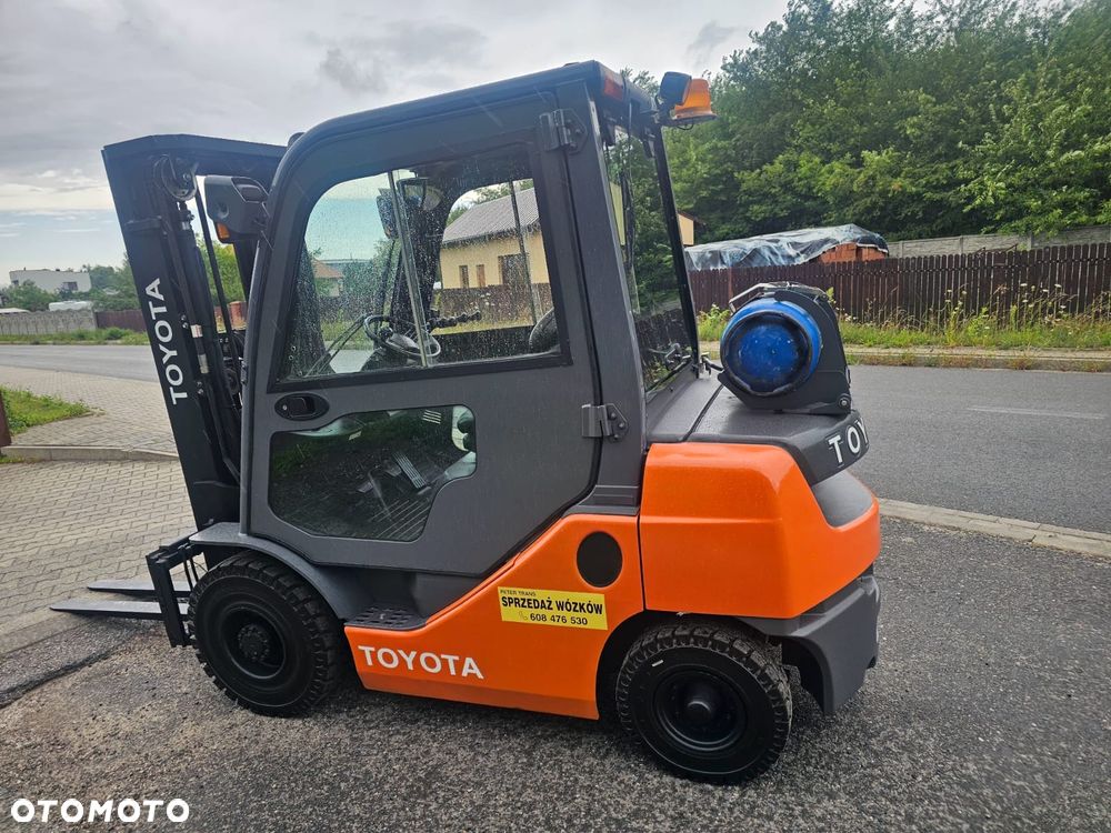 Toyota - 3