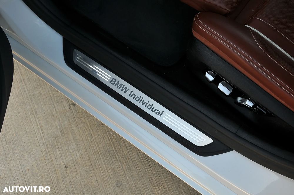BMW Seria 5 520d AT - 34