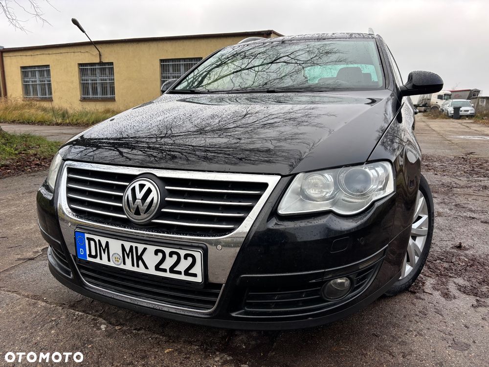 Volkswagen Passat 2.0 TDI DPF BlueMotion Technology Highline - 1