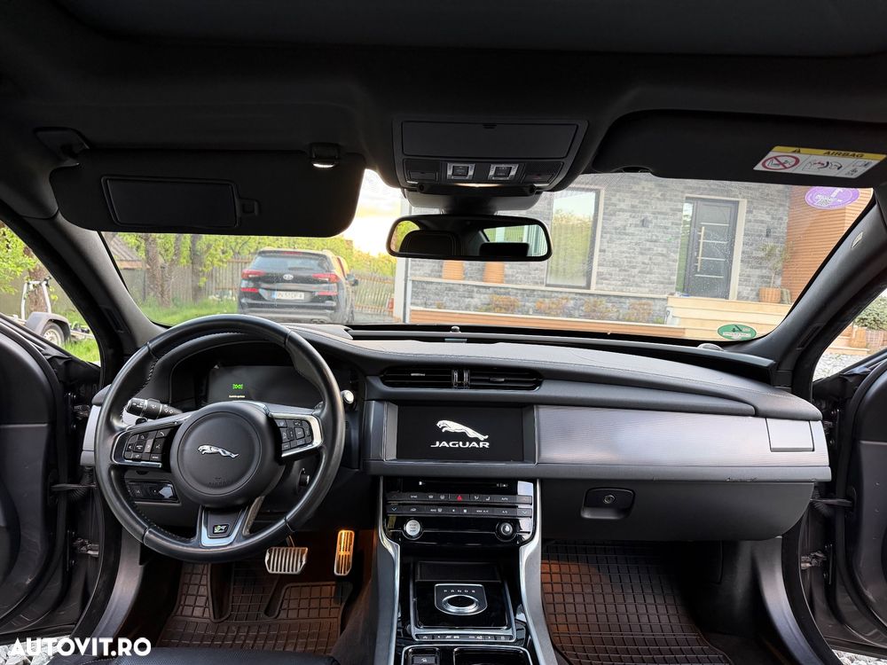 Jaguar XF 20d AWD Aut. R-Sport - 8