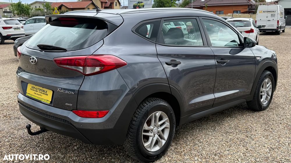 Hyundai Tucson 2.0 CRDI 4WD 6MT Style - 21