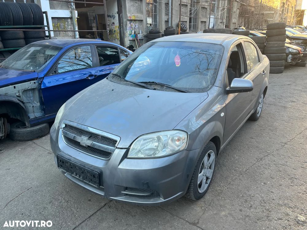 Dezmembrez Chevrolet Aveo gri inchis 1,4 16v 112.000 km 69KW F14D3 - 12