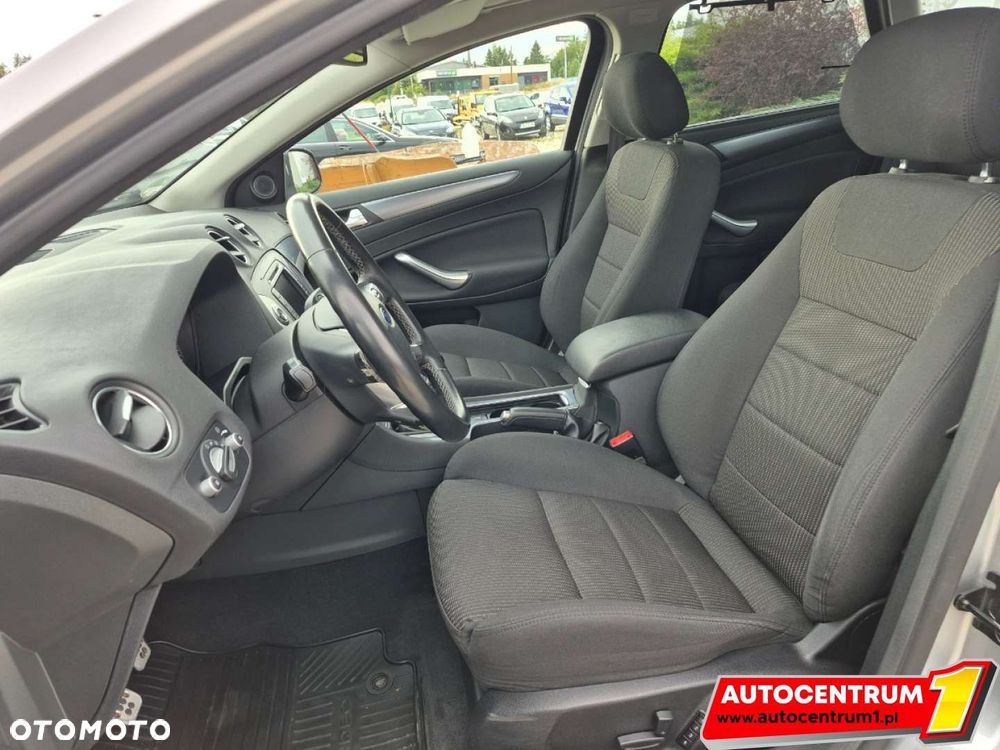 Ford Mondeo - 15