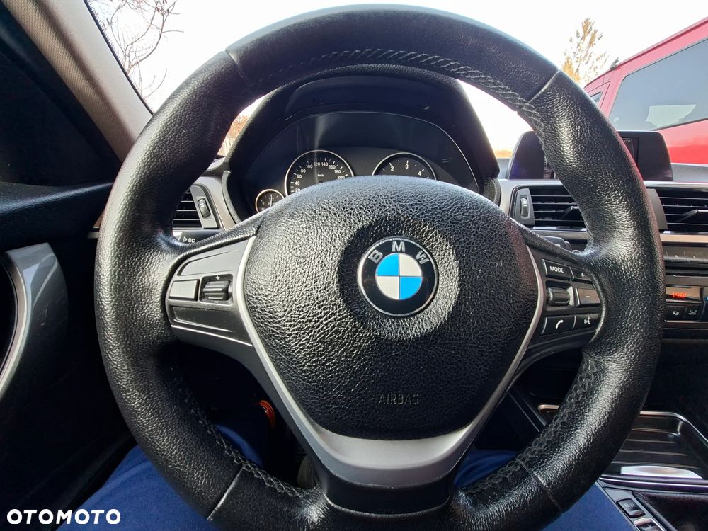 BMW Seria 3 320d - 18