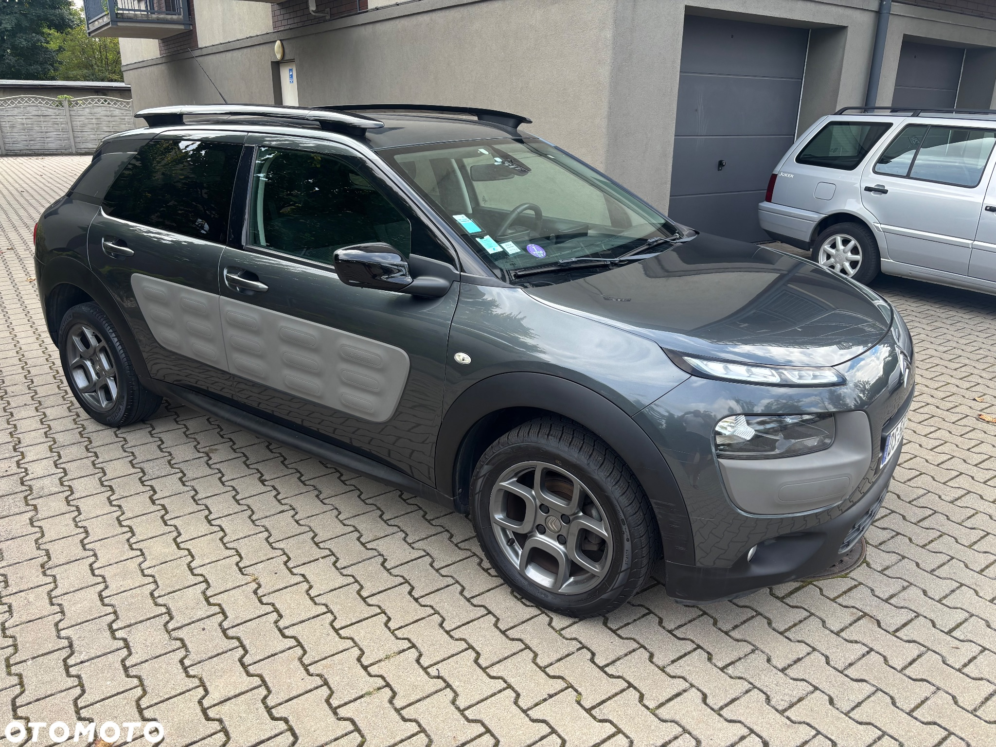 Citroën C4 Cactus 1.2 PureTech Shine S&S ETG - 17