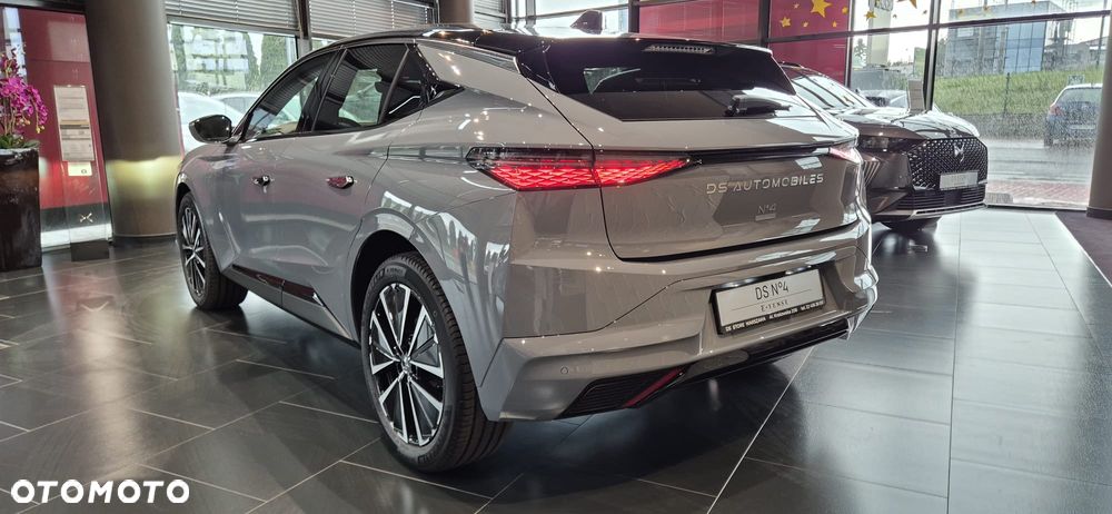 DS Automobiles N°4 E-Tense 58.3kWh Étoile Alcantara - 4