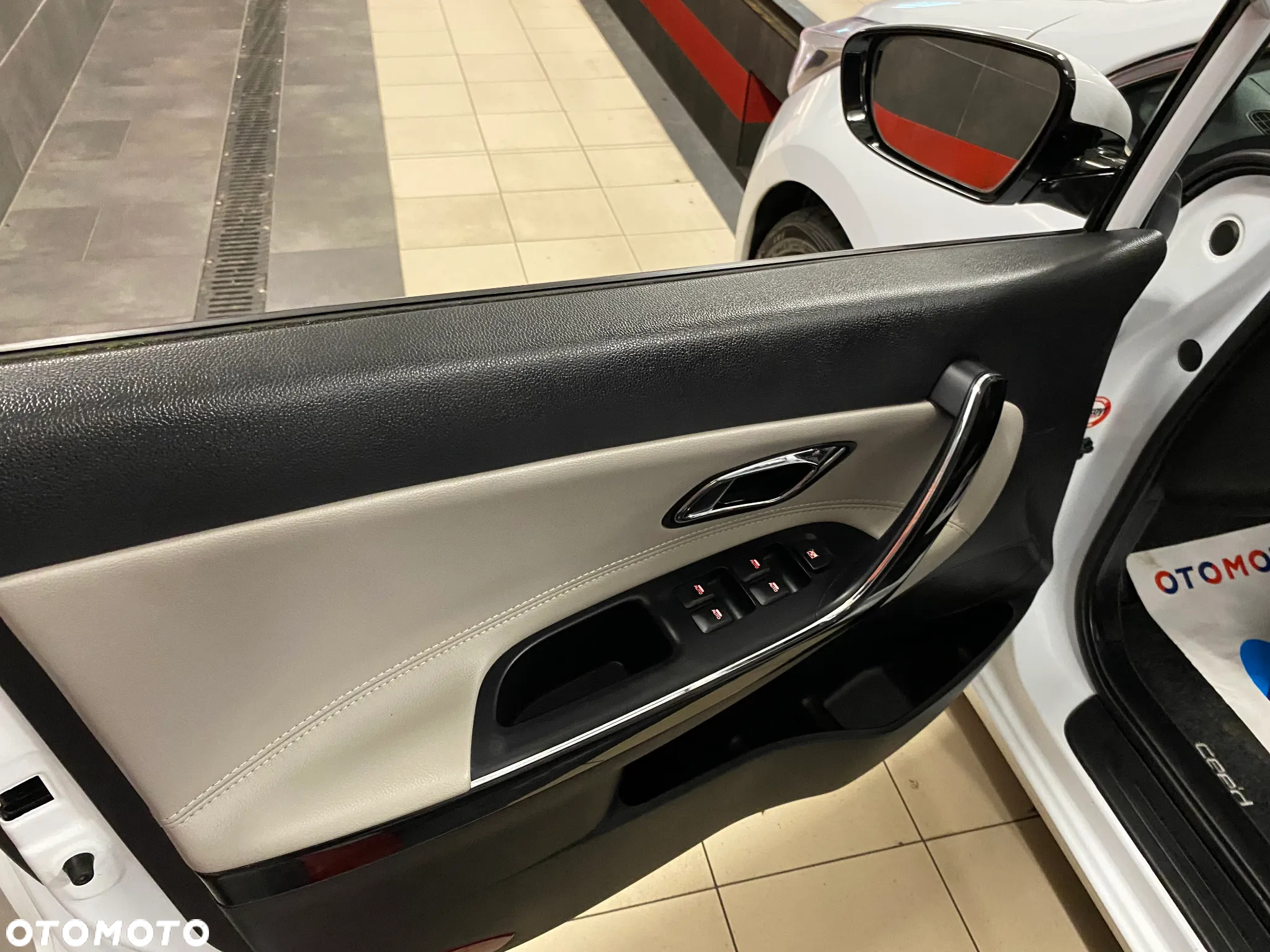 Kia Ceed 1.6 GDI Platinum Edition - 19