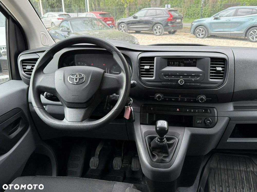 Toyota Proace Verso - 22