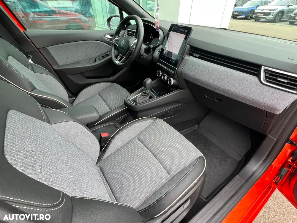 Renault Clio V TCe 90 CVT Techno - 13