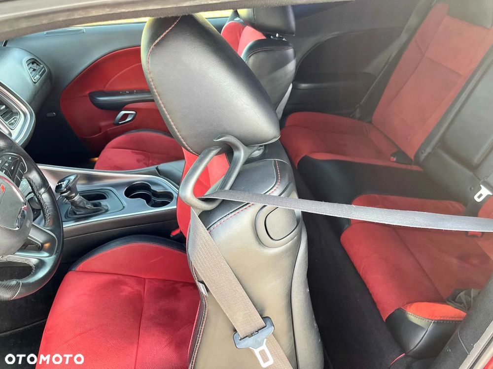 Dodge Challenger 5.7 R/T - 11