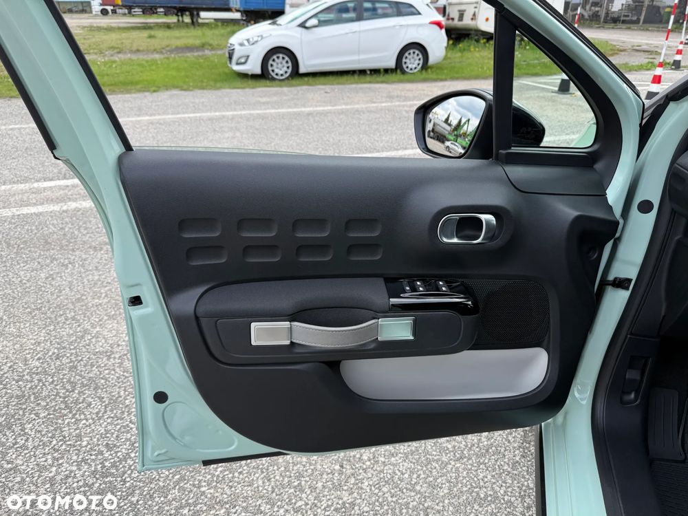 Citroën C3 Pure Tech 110 S&S EAT6 SHINE - 25