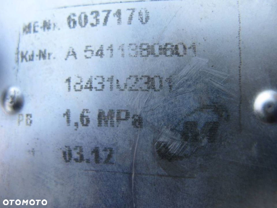 # MERCEDES ACTROS MP1 MP2 MP3 CHŁODNICZKA CHŁODNICA OLEJU 5411880601 - 2