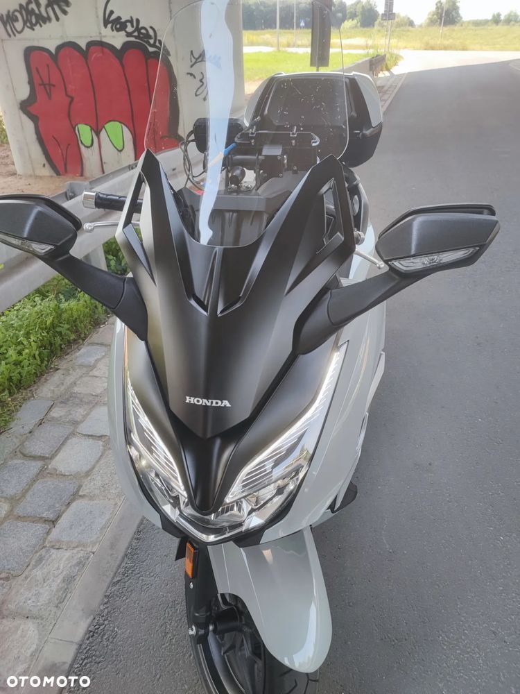 Honda NSS - 17