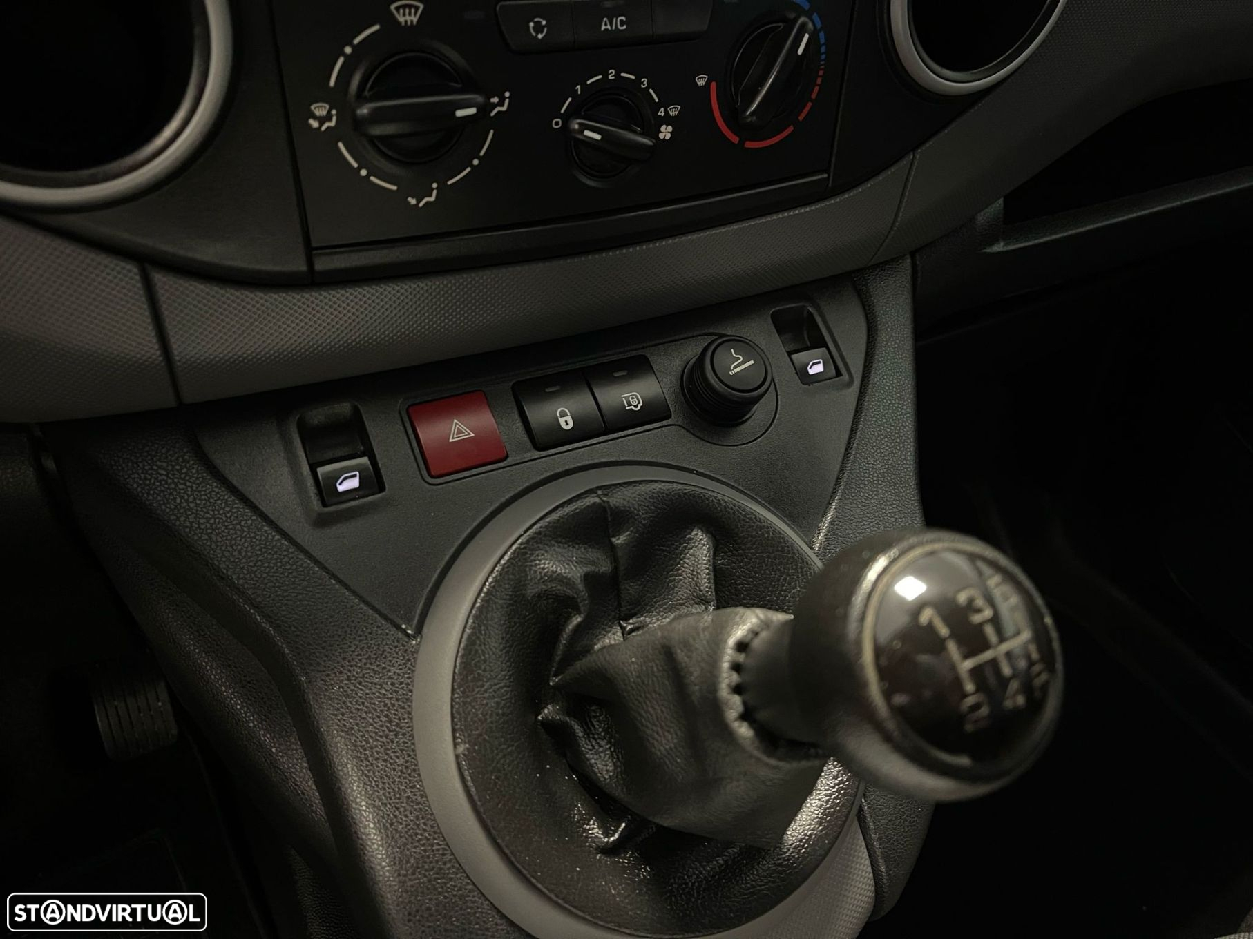 Peugeot Partner 1.6 BlueHDi Confort - 13