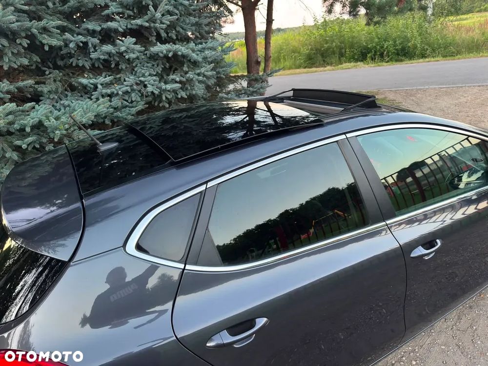 Kia Ceed 1.6 GDI DCT Platinum Edition - 24