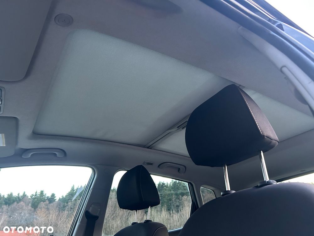 Kia Venga 1.6 CRDi 128 Business Line - 29