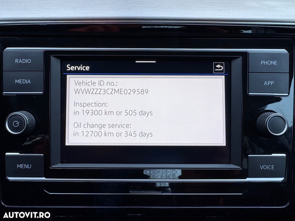 Volkswagen Passat 2.0 TDI DSG Highline - 16