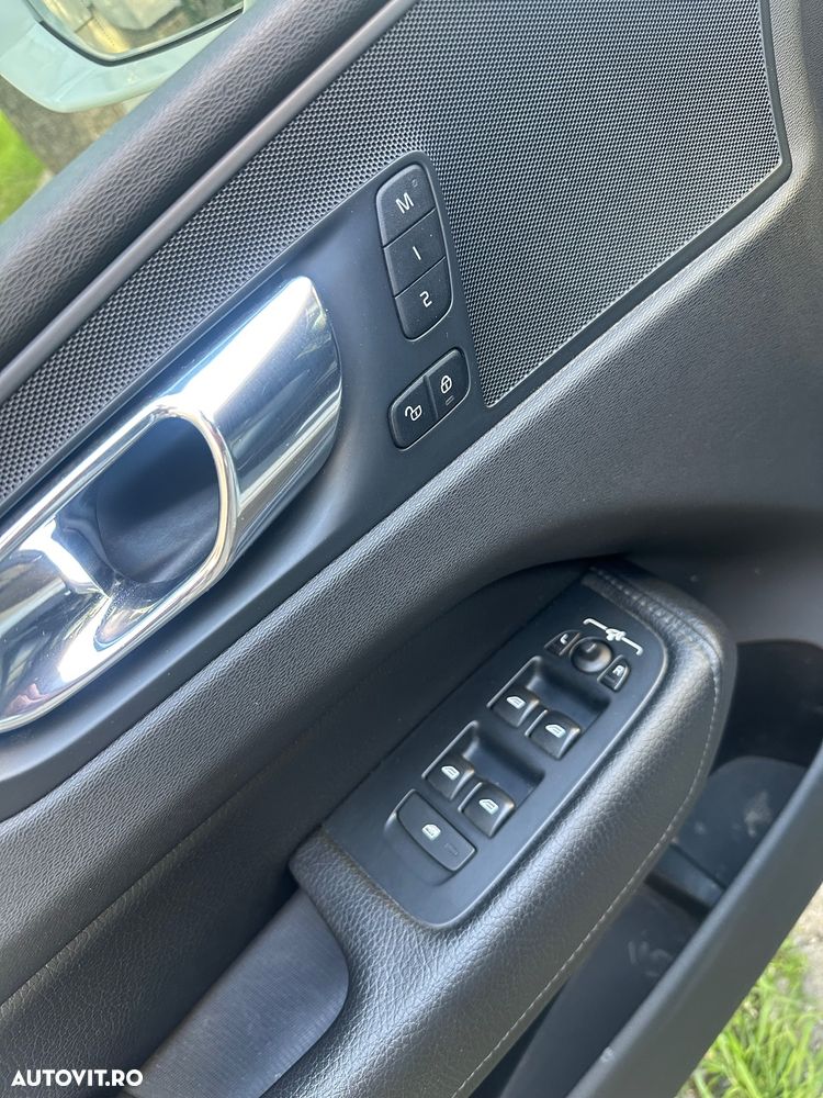 Volvo XC 60 D4 AWD Inscription - 13